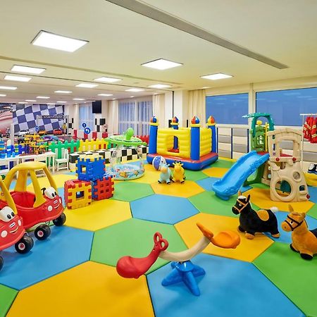 Hotel Cozi Resort Tuen Mun Гонконг Экстерьер фото